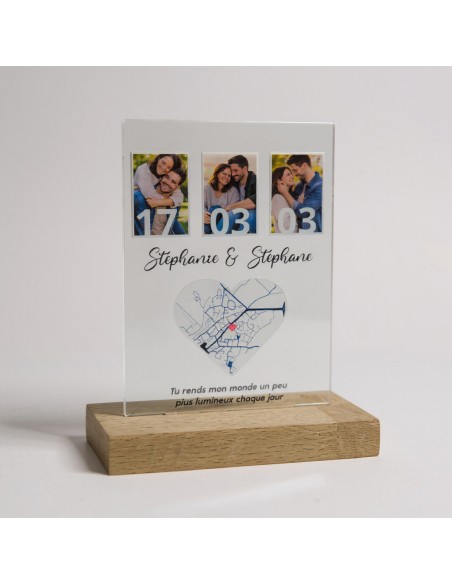 Cadre photo couple personnalisé avec date et carte du lieu